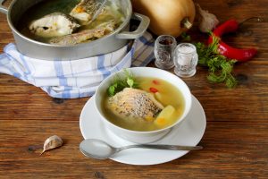Sopa de Pescado Casera